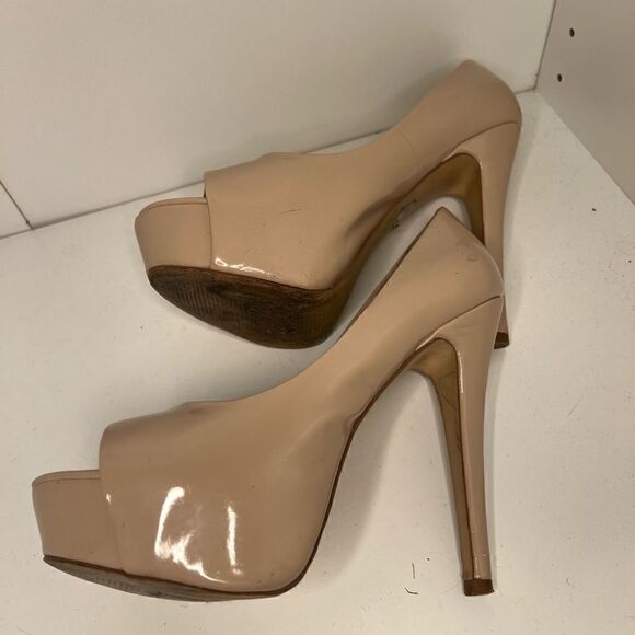 Aldo Beige 5” Heel 1.5” lift size 41 EU or 10 CA pump - Picture 6 of 8